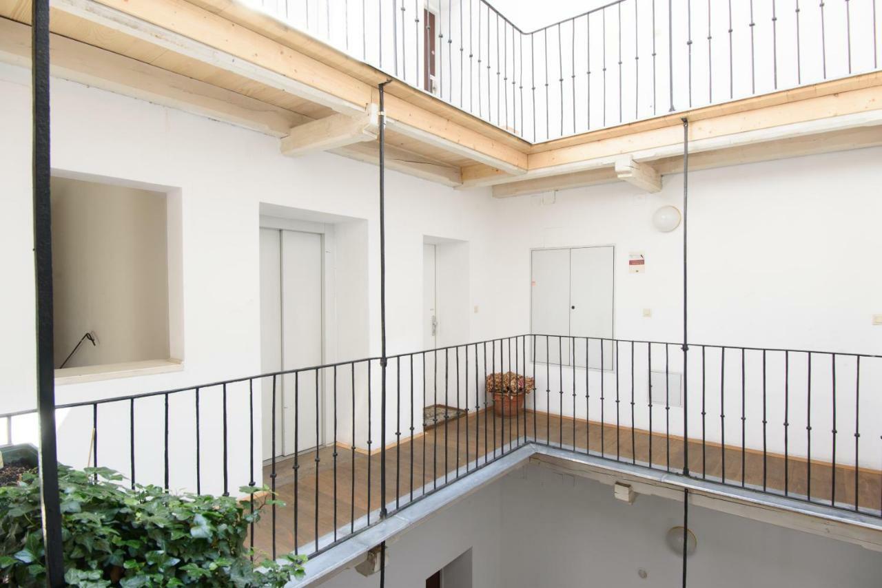 Design Apartment - Centrally Located Вена Экстерьер фото