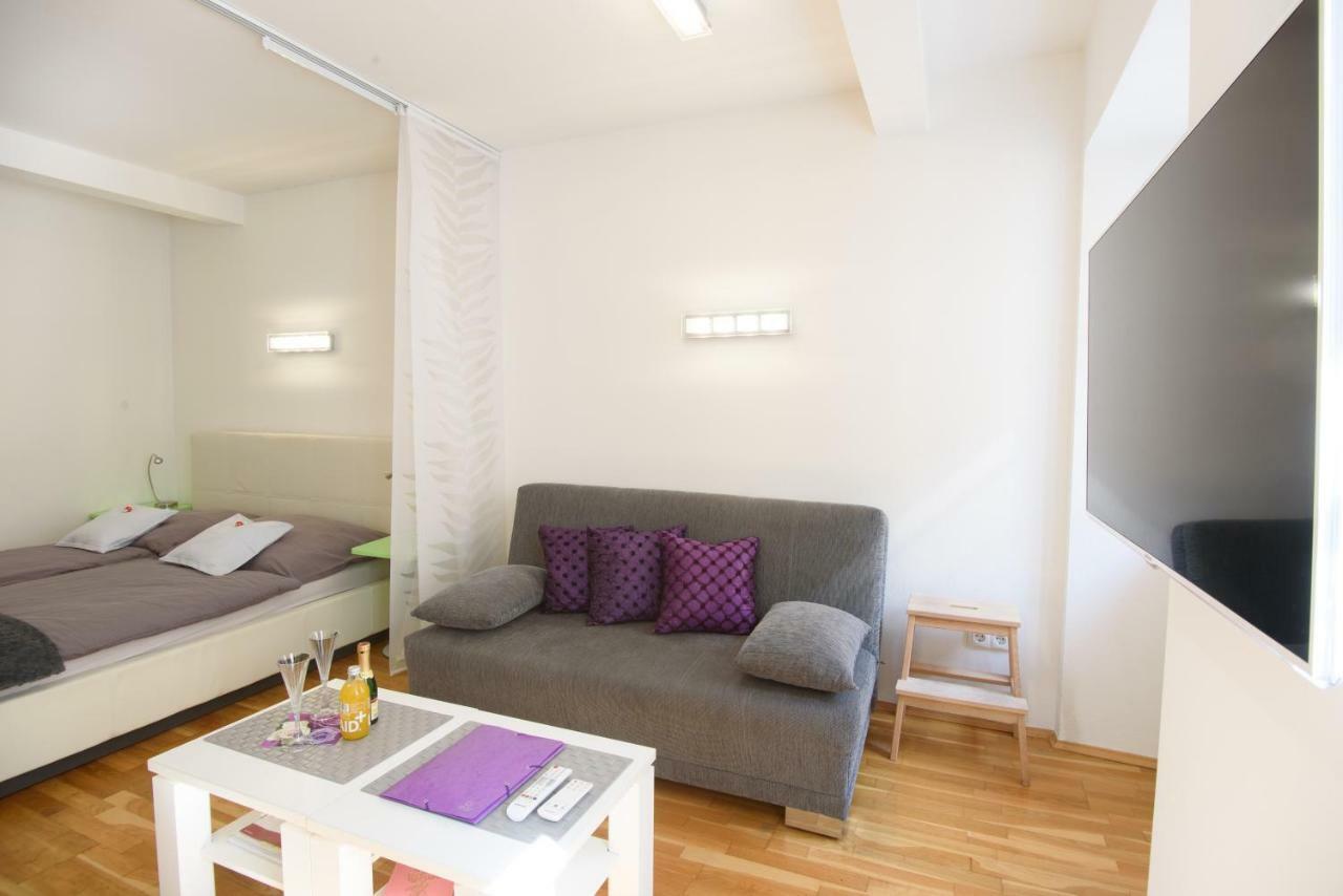 Design Apartment - Centrally Located Вена Экстерьер фото