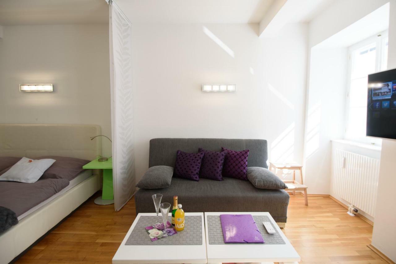Design Apartment - Centrally Located Вена Экстерьер фото