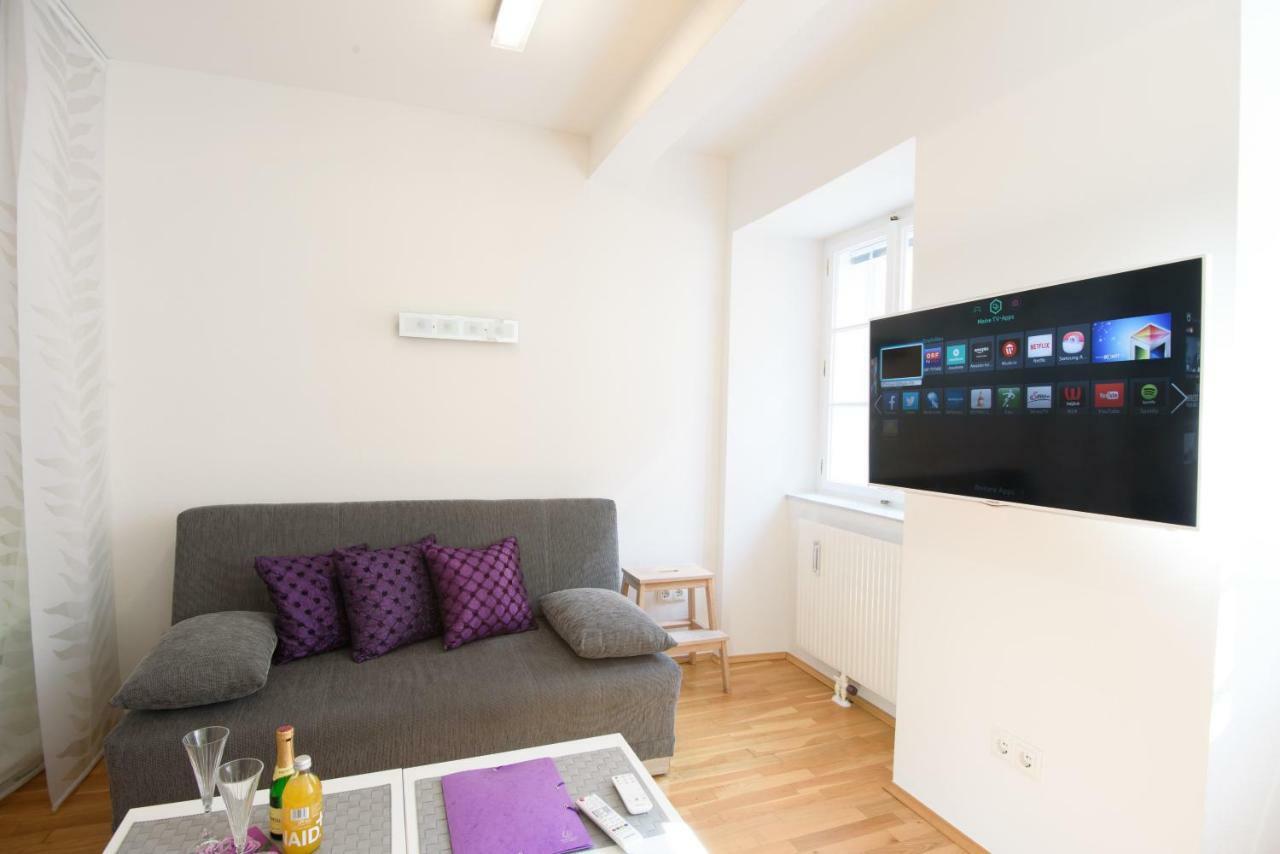 Design Apartment - Centrally Located Вена Экстерьер фото