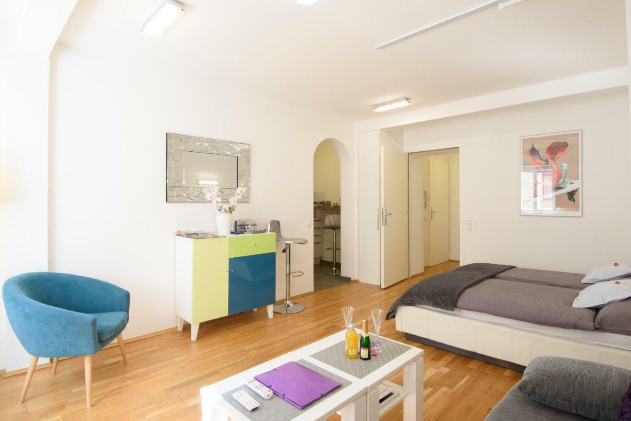 Design Apartment - Centrally Located Вена Экстерьер фото