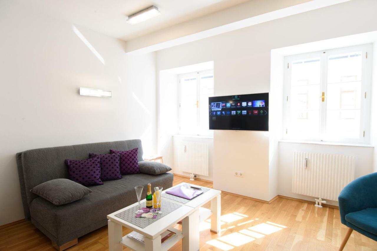 Design Apartment - Centrally Located Вена Экстерьер фото