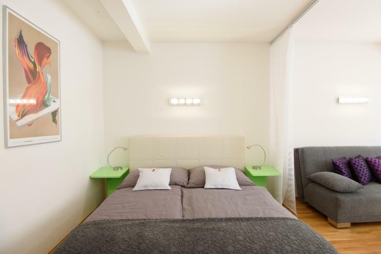 Design Apartment - Centrally Located Вена Экстерьер фото